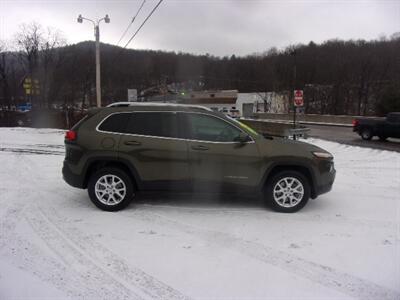 2014 Jeep Cherokee Latitude  4x4 - Photo 14 - Tamaqua, PA 18252