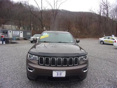 2017 Jeep Grand Cherokee Laredo E  4x4 - Photo 4 - Tamaqua, PA 18252