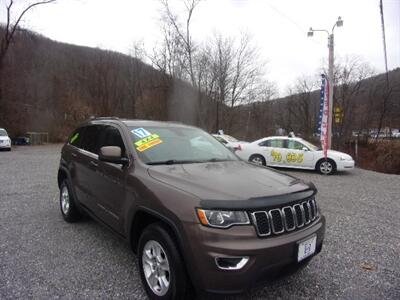 2017 Jeep Grand Cherokee Laredo E  4x4 - Photo 5 - Tamaqua, PA 18252