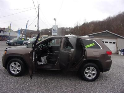 2017 Jeep Grand Cherokee Laredo E  4x4 - Photo 12 - Tamaqua, PA 18252