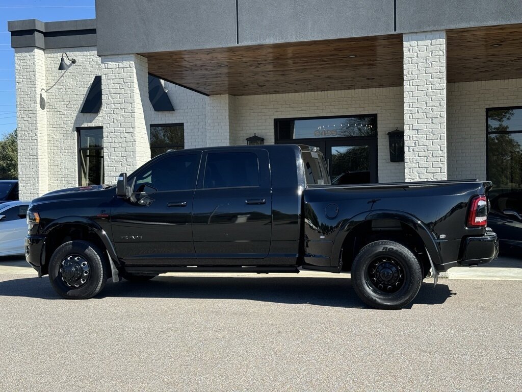 2023 RAM 3500 Limited   - Photo 8 - Martin, TN 38237