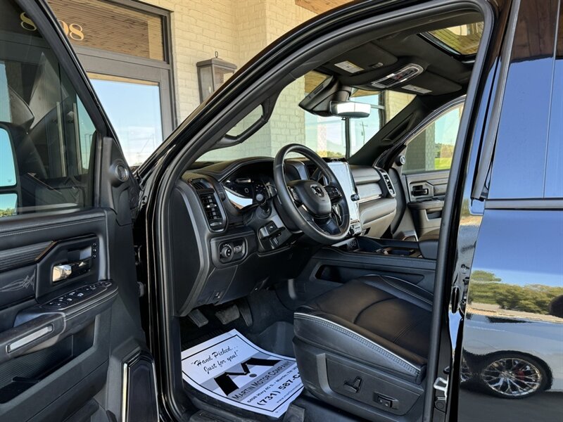 2023 RAM 3500 Limited   - Photo 2 - Martin, TN 38237