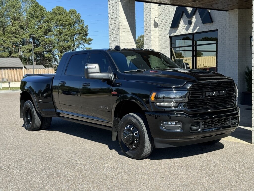 2023 RAM 3500 Limited   - Photo 21 - Martin, TN 38237