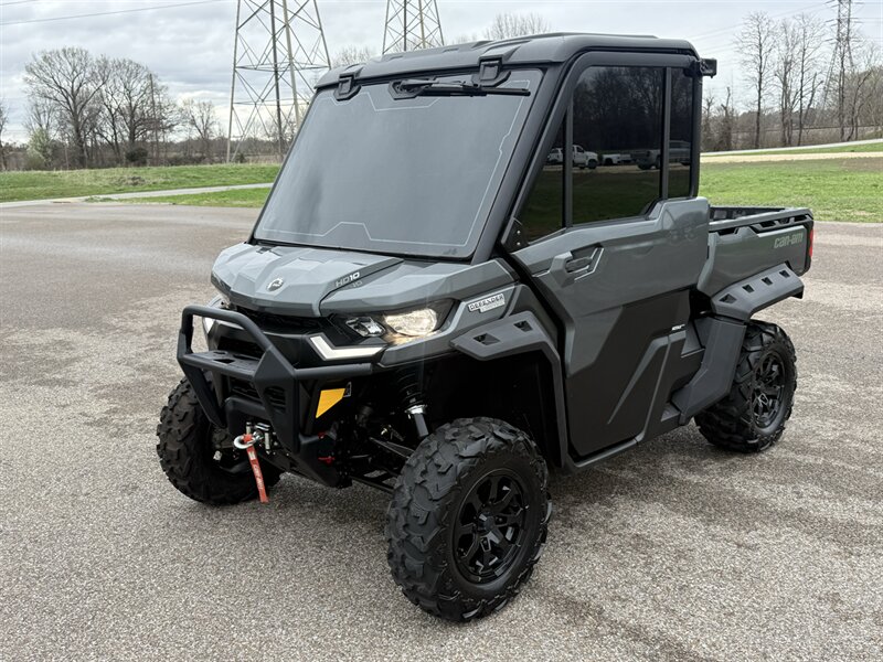 2022 Can-Am Defender Limited HD10   - Photo 3 - Martin, TN 38237
