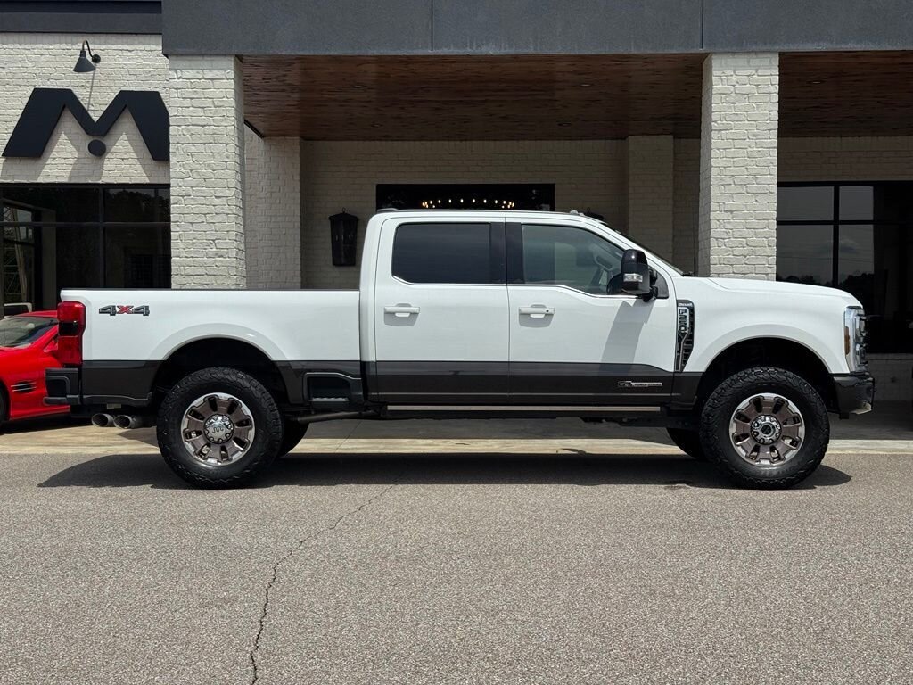 2024 Ford F-250 Super Duty King Ranch 4X4   - Photo 17 - Martin, TN 38237