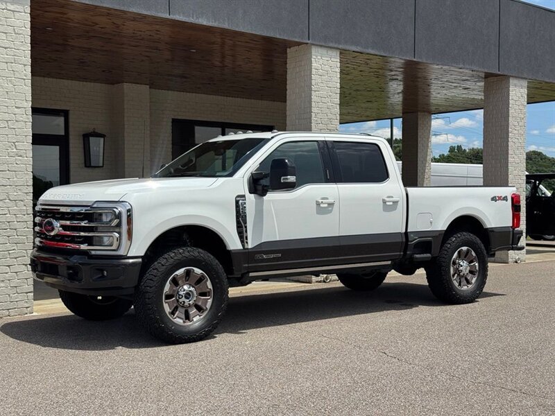 2024 Ford F-250 Super Duty King Ranch 4X4   - Photo 4 - Martin, TN 38237