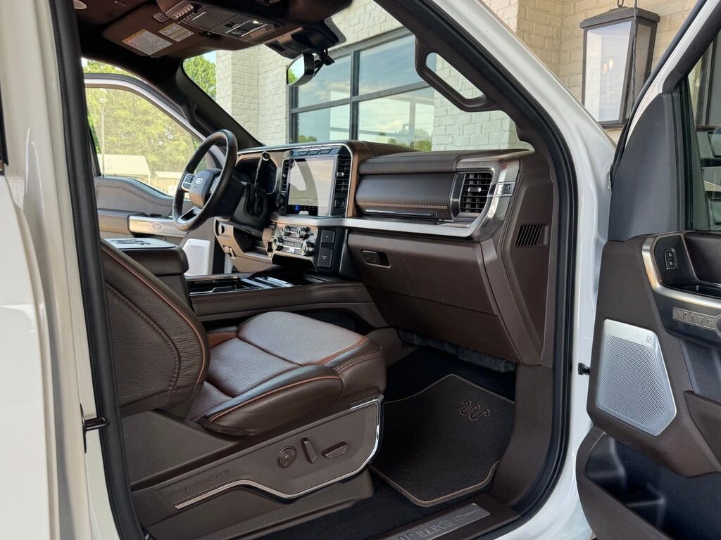 2024 Ford F-250 Super Duty King Ranch - Photo 48 - Martin, TN 38237