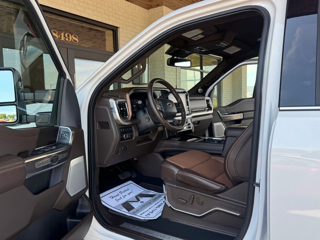 2024 Ford F-250 Super Duty King Ranch - Photo 24 - Martin, TN 38237