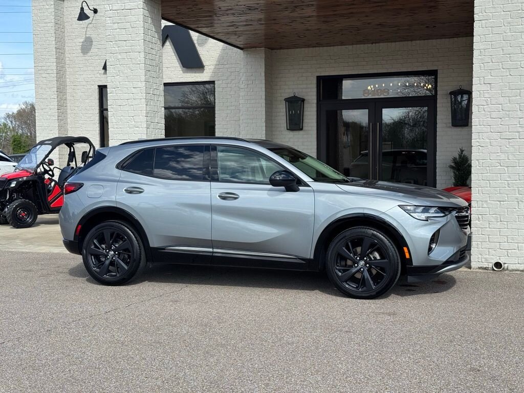 2023 Buick Envision Essence   - Photo 16 - Martin, TN 38237