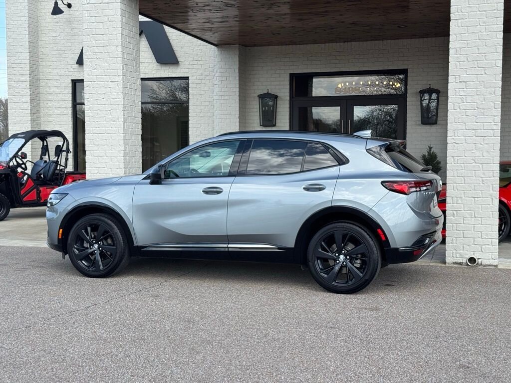 2023 Buick Envision Essence   - Photo 8 - Martin, TN 38237