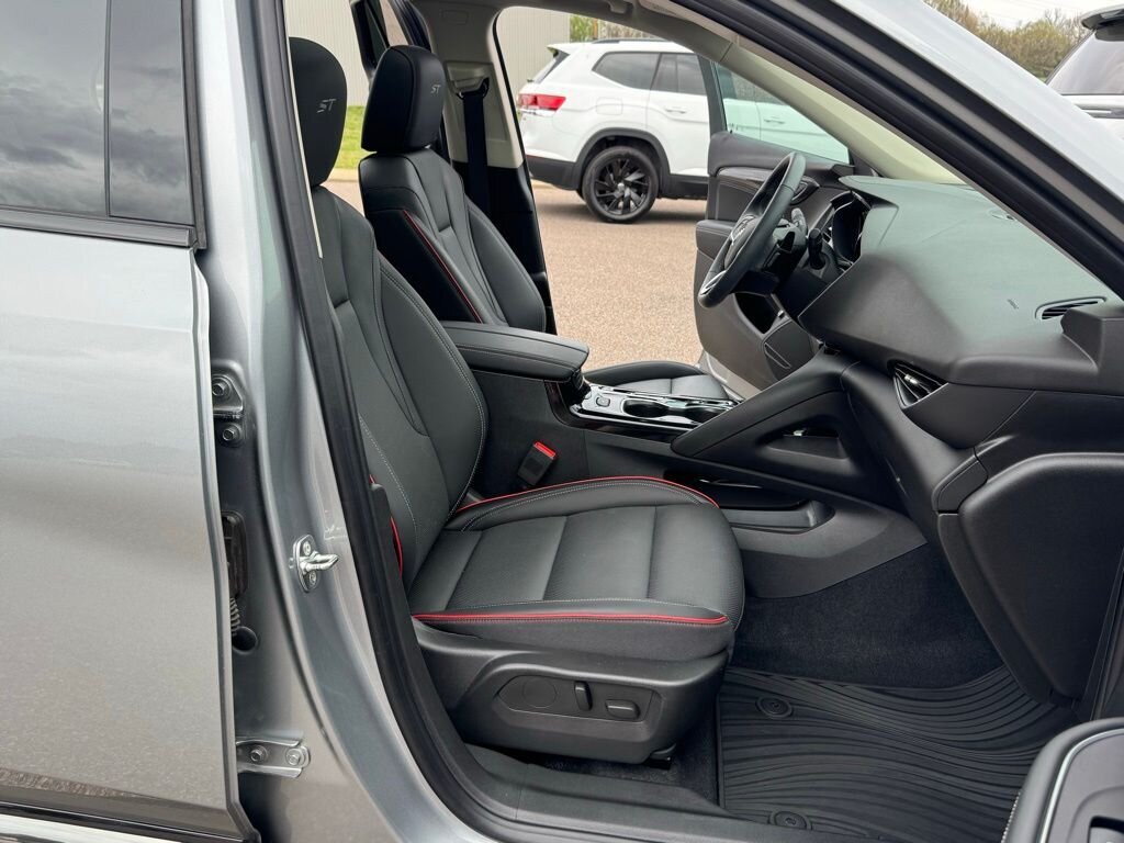 2023 Buick Envision Essence   - Photo 45 - Martin, TN 38237