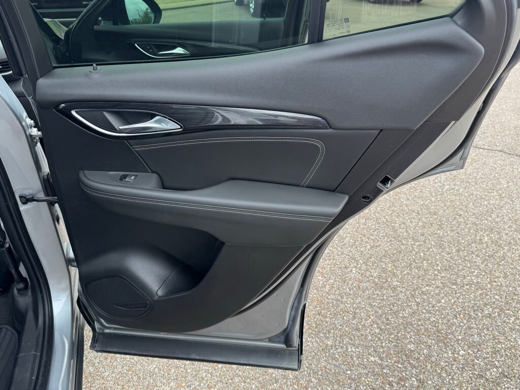 2023 Buick Envision Essence   - Photo 43 - Martin, TN 38237