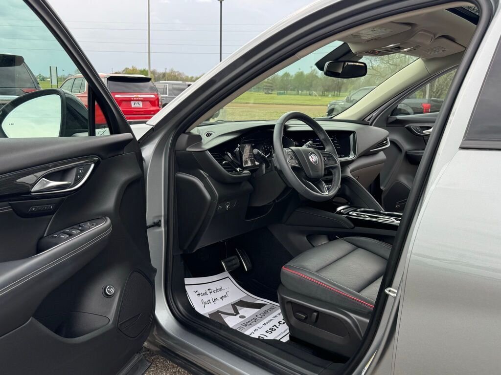 2023 Buick Envision Essence   - Photo 22 - Martin, TN 38237