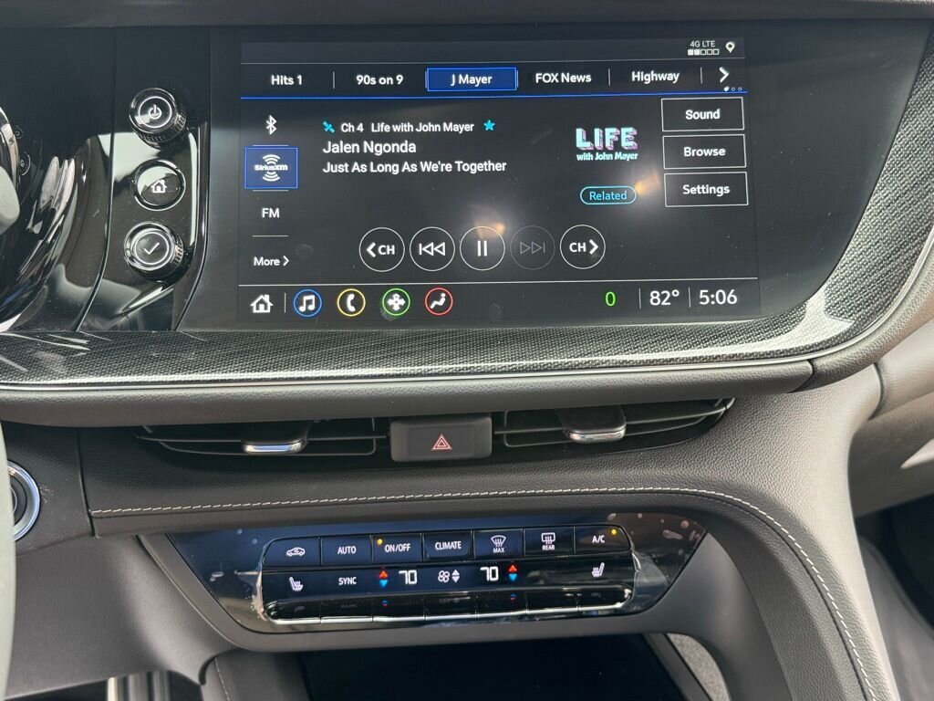 2023 Buick Envision Essence   - Photo 29 - Martin, TN 38237