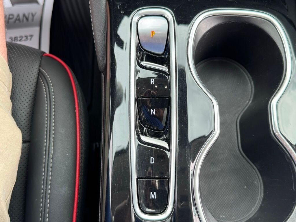 2023 Buick Envision Essence   - Photo 32 - Martin, TN 38237