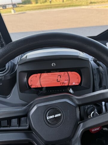 2021 CAN AM DEFENDER MAX HD10 LIMITED   - Photo 13 - Martin, TN 38237