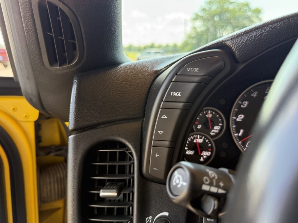 2008 Chevrolet Corvette Convertible photo 26