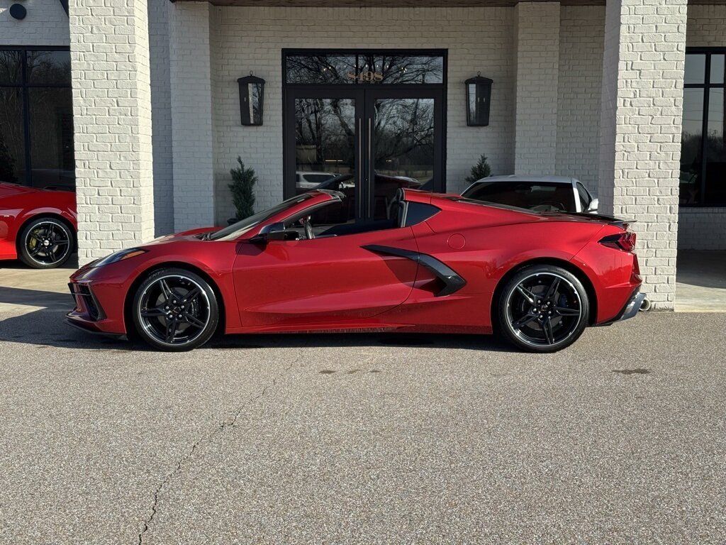 2022 Chevrolet Corvette Stingray 2LT - Photo 15 - Martin, TN 38237