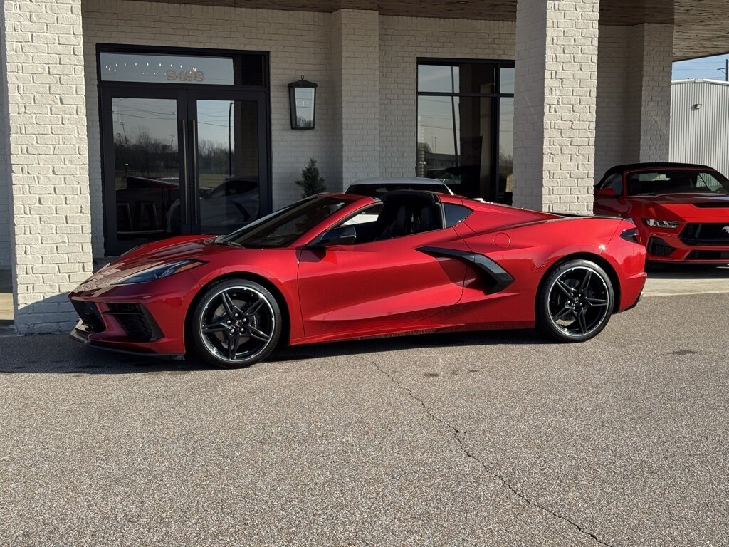2022 Chevrolet Corvette Stingray 2LT - Photo 14 - Martin, TN 38237