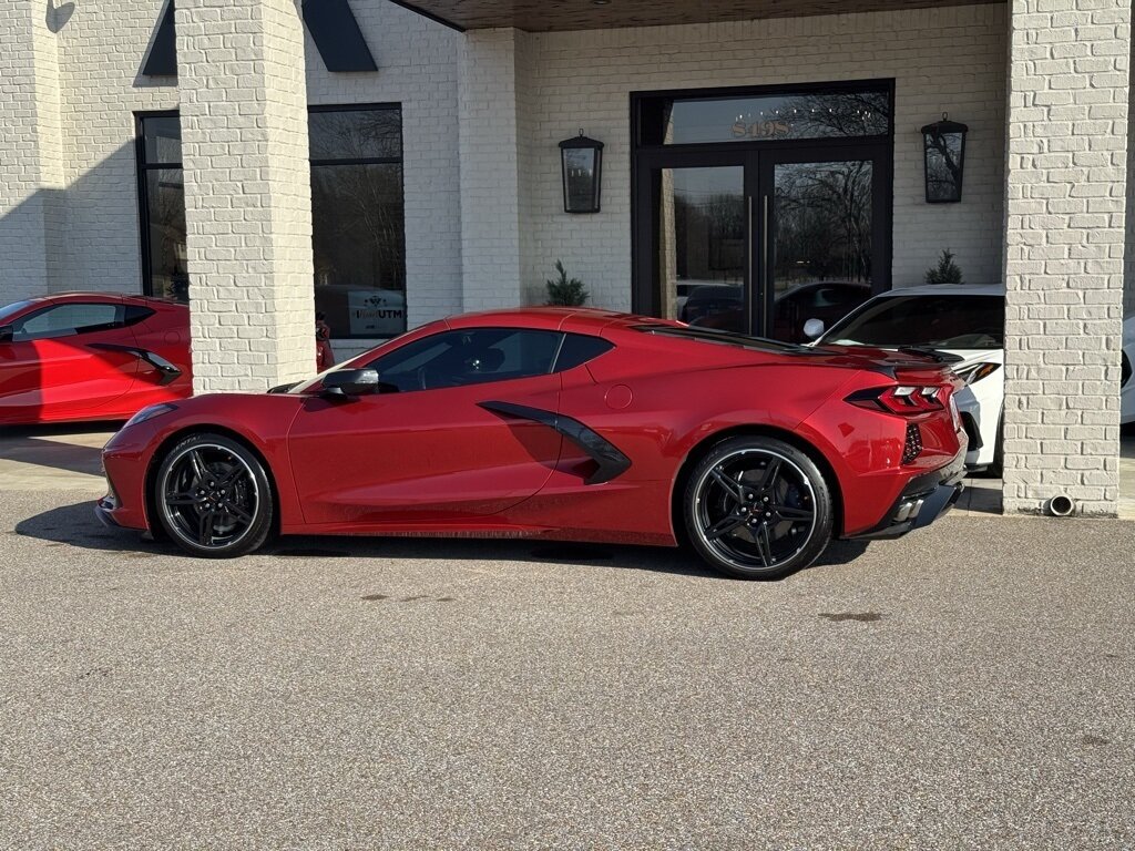 2022 Chevrolet Corvette Stingray 2LT - Photo 7 - Martin, TN 38237