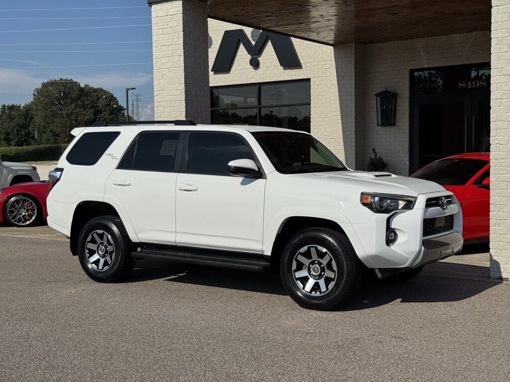 2022 Toyota 4Runner TRD Off-Road - Photo 16 - Martin, TN 38237