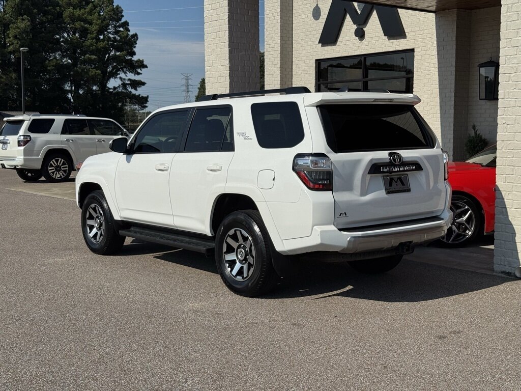 2022 Toyota 4Runner TRD Off-Road - Photo 9 - Martin, TN 38237