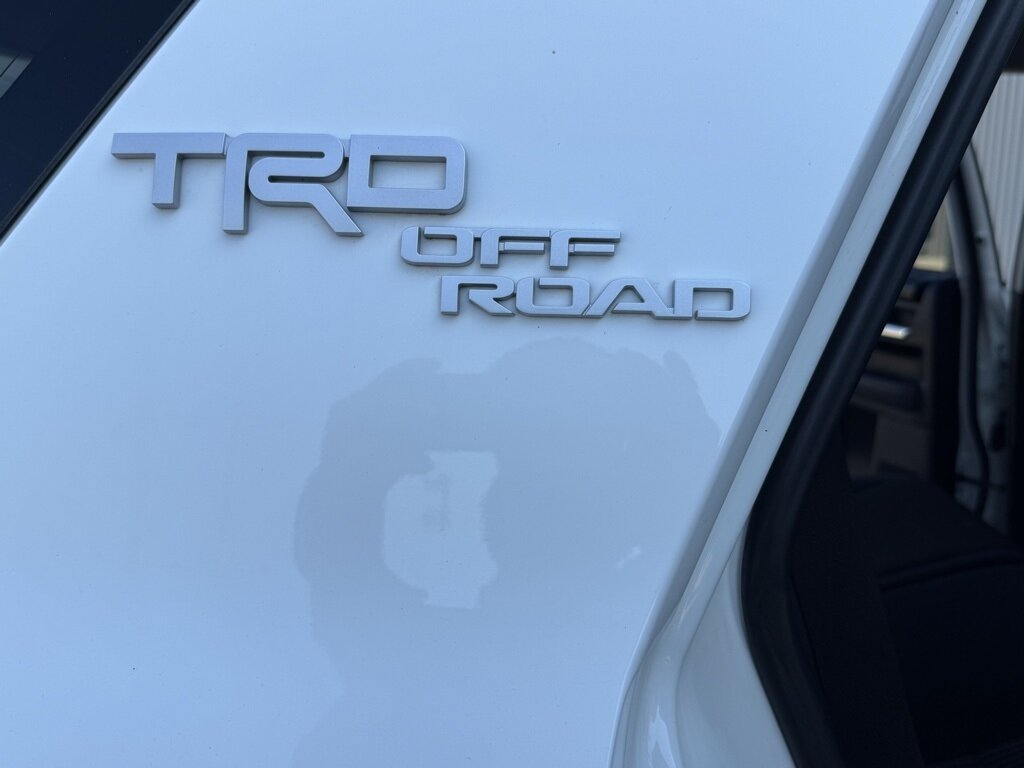 2022 Toyota 4Runner TRD Off-Road - Photo 40 - Martin, TN 38237