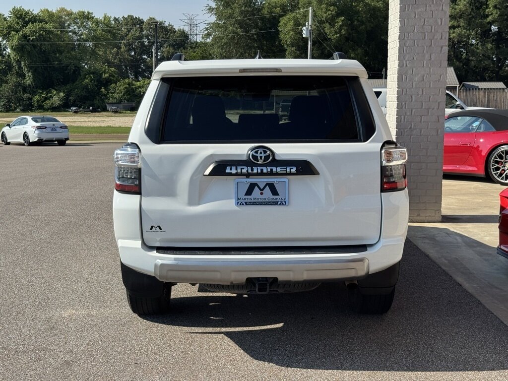 2022 Toyota 4Runner TRD Off-Road - Photo 10 - Martin, TN 38237