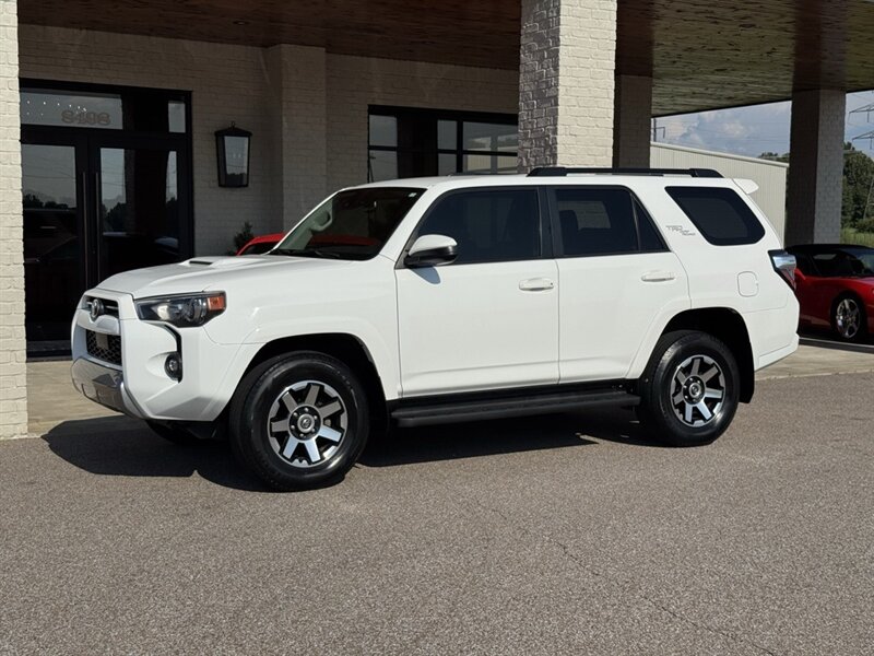 2022 Toyota 4Runner TRD Off-Road - Photo 4 - Martin, TN 38237
