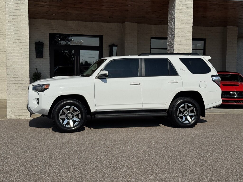 2022 Toyota 4Runner TRD Off-Road - Photo 5 - Martin, TN 38237