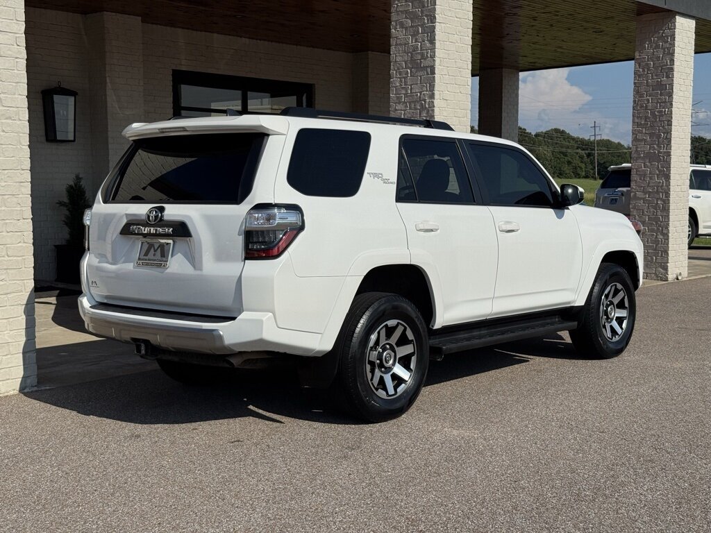 2022 Toyota 4Runner TRD Off-Road - Photo 11 - Martin, TN 38237