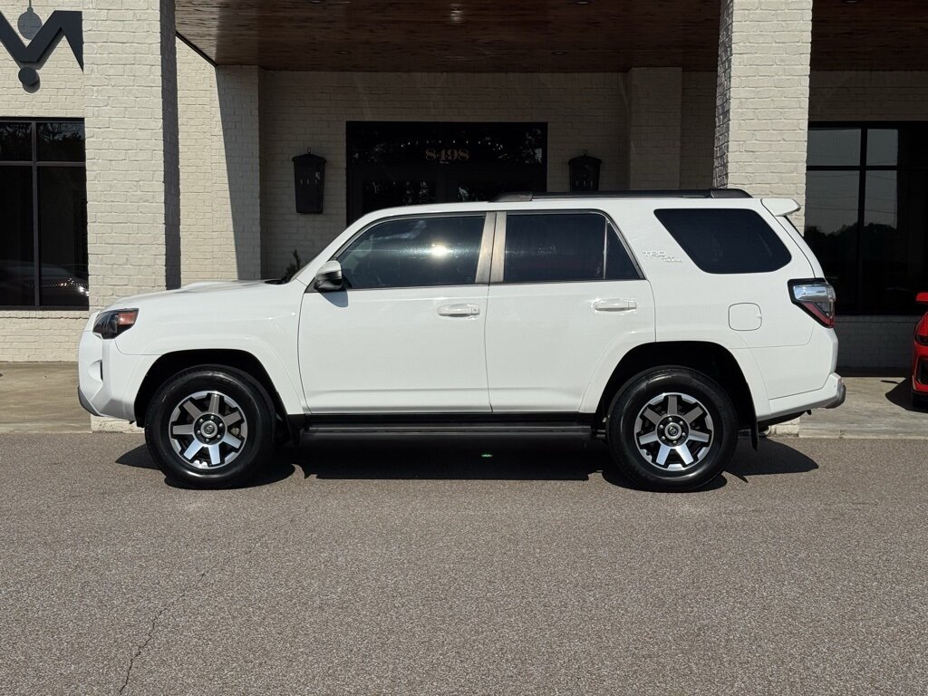 2022 Toyota 4Runner TRD Off-Road - Photo 6 - Martin, TN 38237
