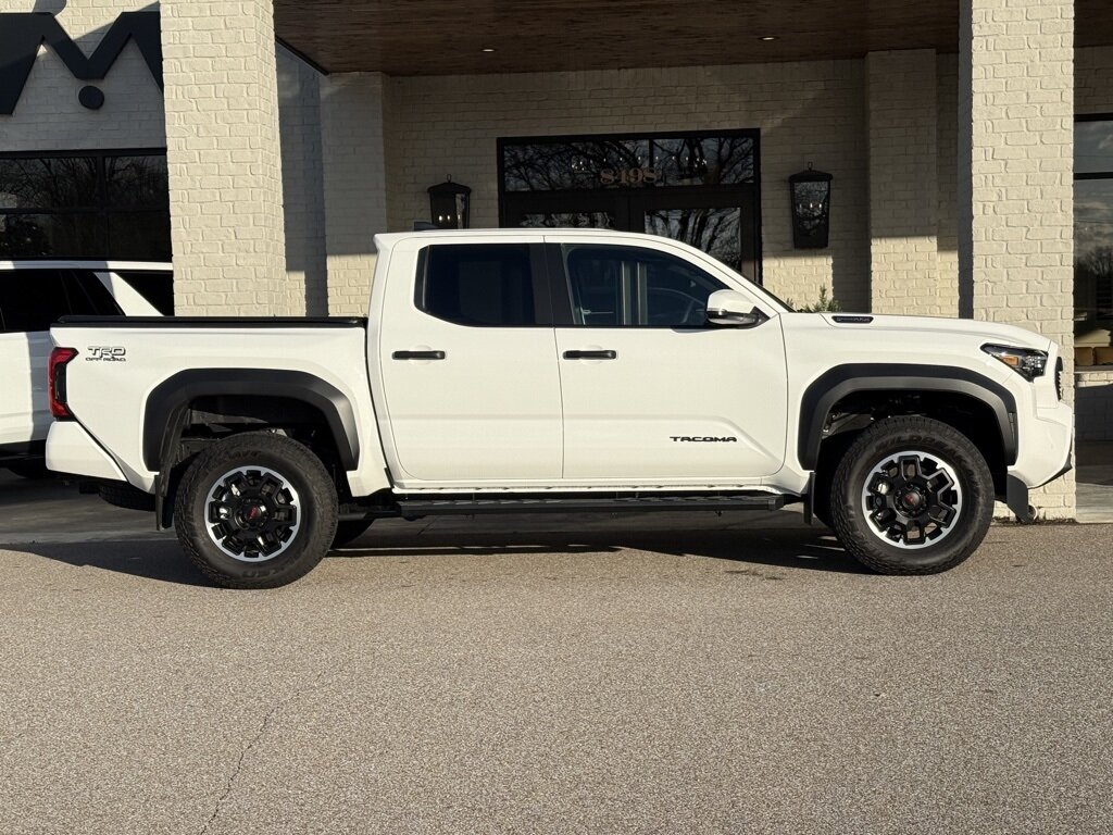 2024 Toyota Tacoma TRD Off Road   - Photo 53 - Martin, TN 38237