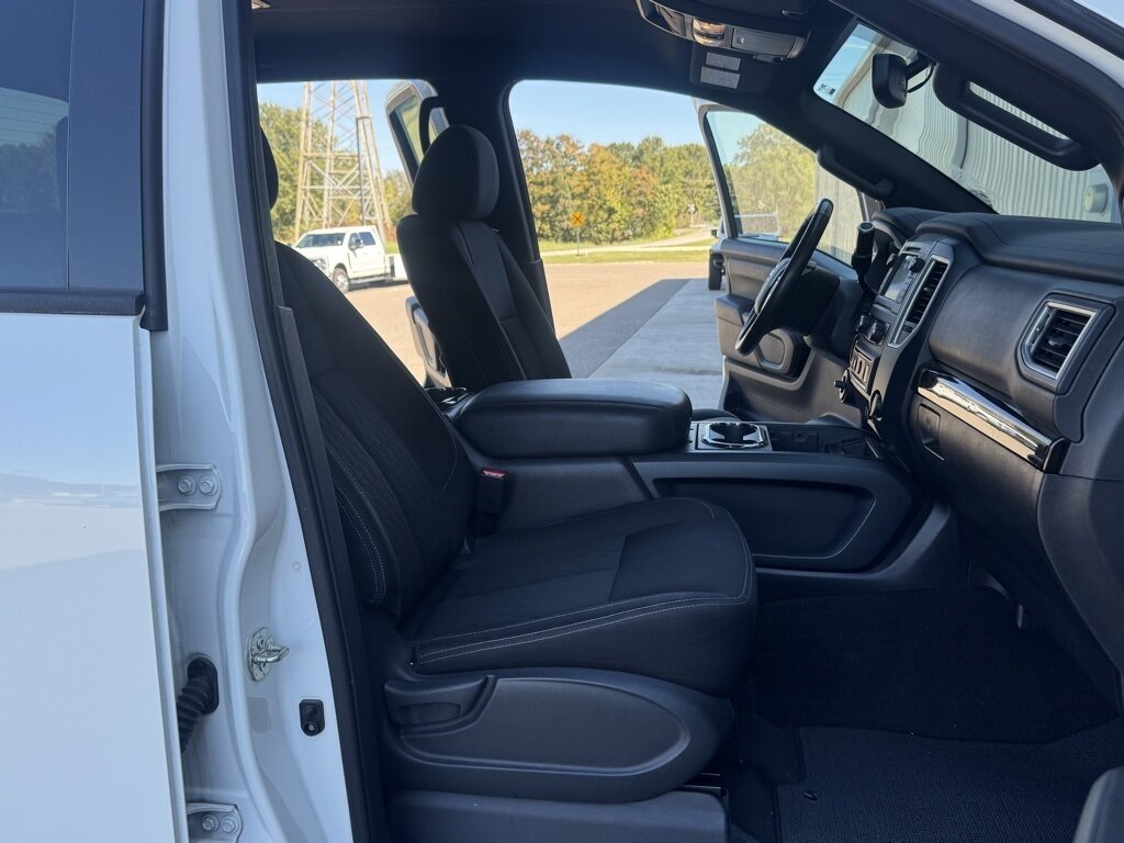 2019 Nissan Titan SV - Photo 43 - Martin, TN 38237