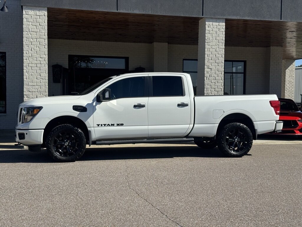 2019 Nissan Titan SV - Photo 6 - Martin, TN 38237
