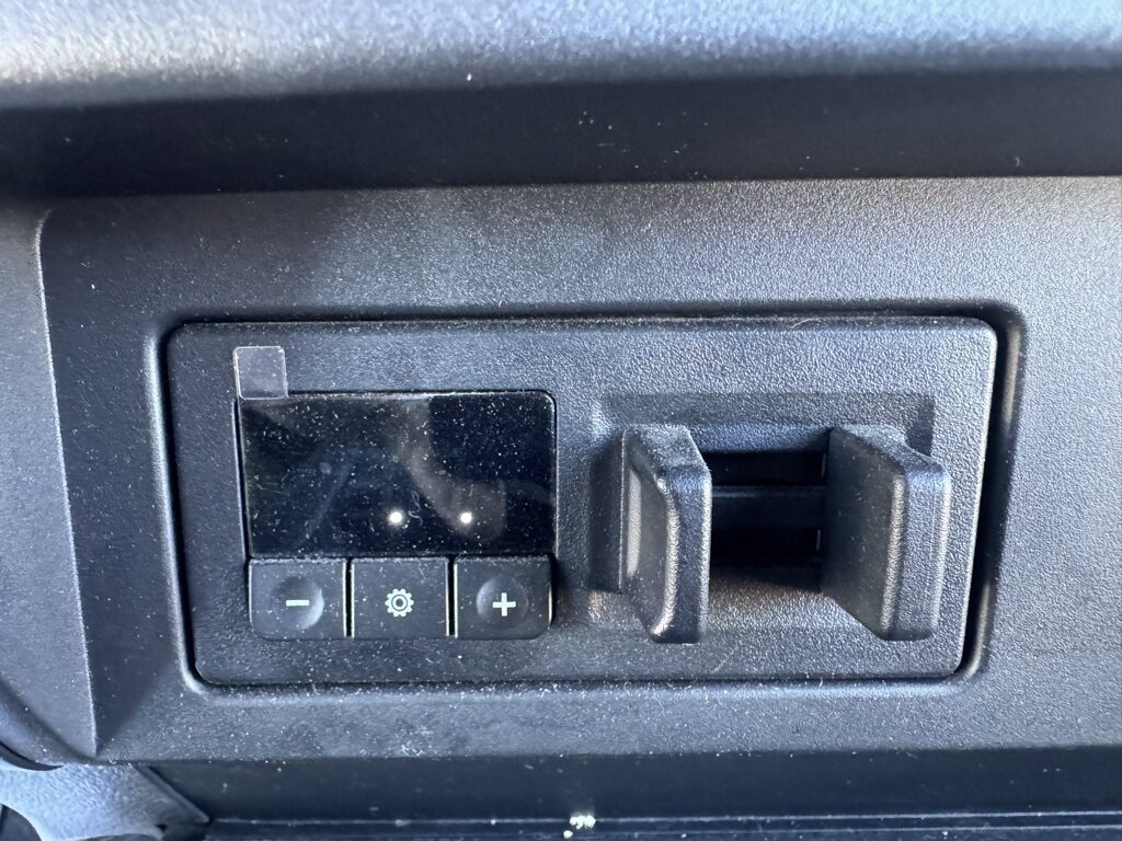 2019 Nissan Titan SV - Photo 32 - Martin, TN 38237