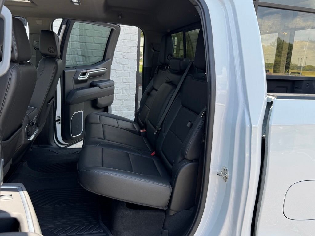 2023 Chevrolet Silverado 1500 LTZ - Photo 42 - Martin, TN 38237
