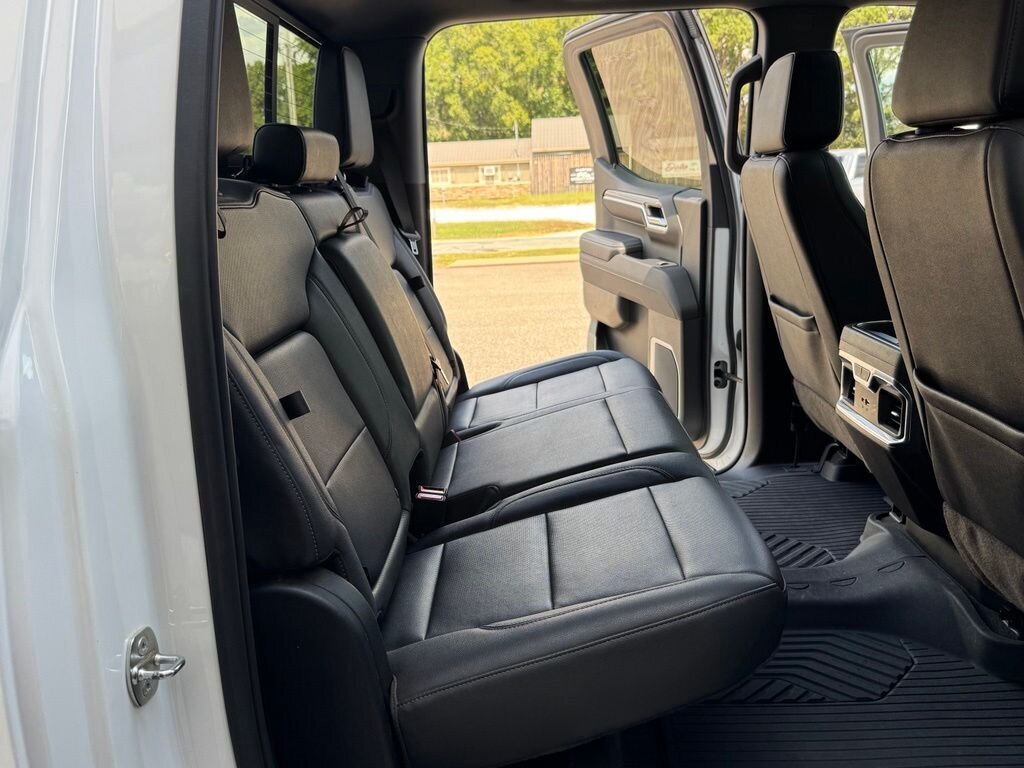 2023 Chevrolet Silverado 1500 LTZ - Photo 45 - Martin, TN 38237