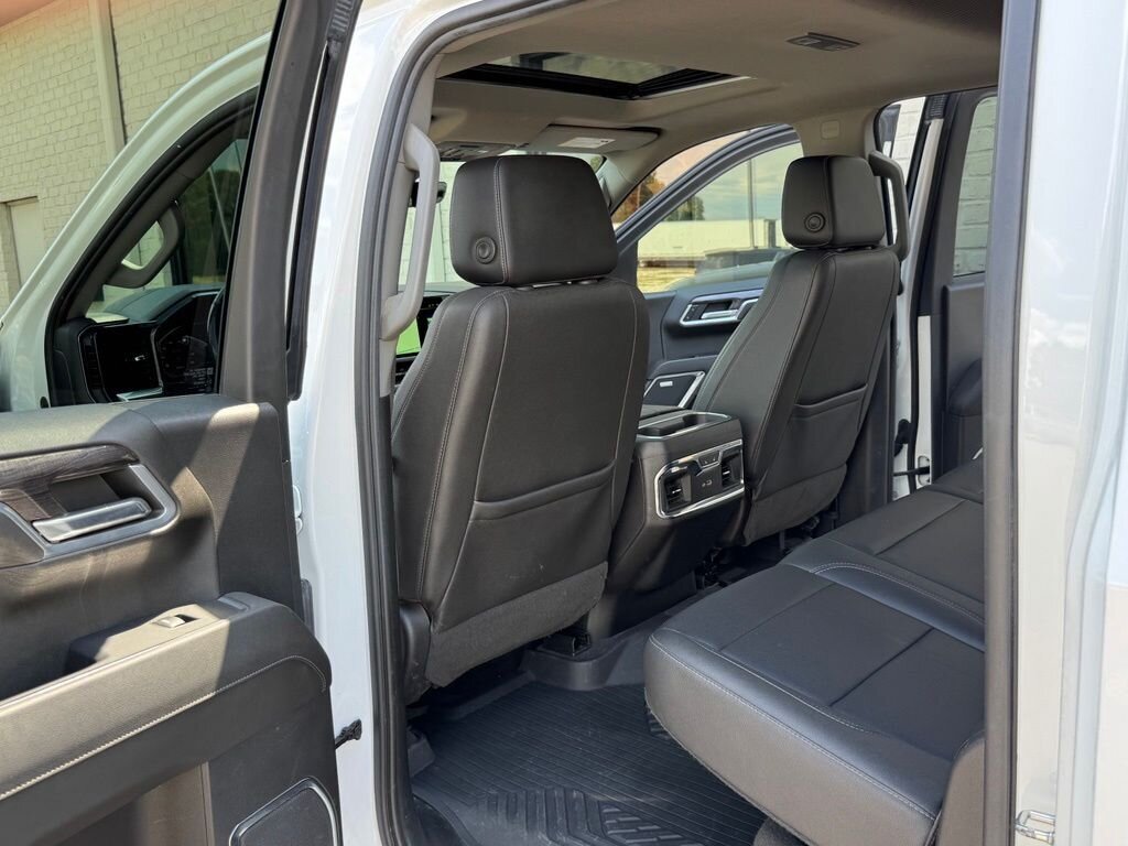 2023 Chevrolet Silverado 1500 LTZ - Photo 41 - Martin, TN 38237