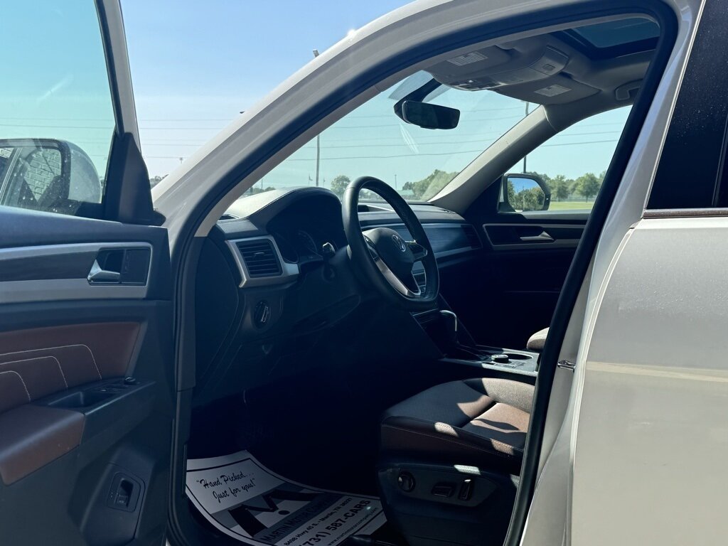 2021 Volkswagen Atlas 3.6L V6 SE w/Technology   - Photo 53 - Martin, TN 38237