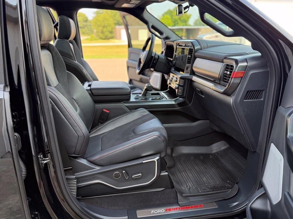 2025 Ford F-150 Raptor - Photo 49 - Martin, TN 38237