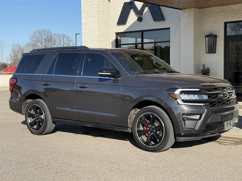 2022 Ford Expedition Limited   - Photo 4 - Martin, TN 38237