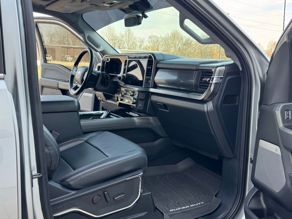2024 Ford F-250 Lariat   - Photo 46 - Martin, TN 38237