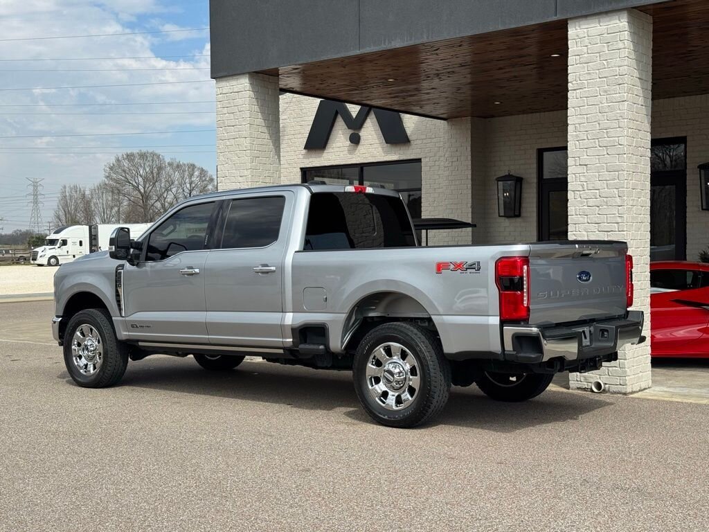 2024 Ford F-250 Lariat   - Photo 10 - Martin, TN 38237