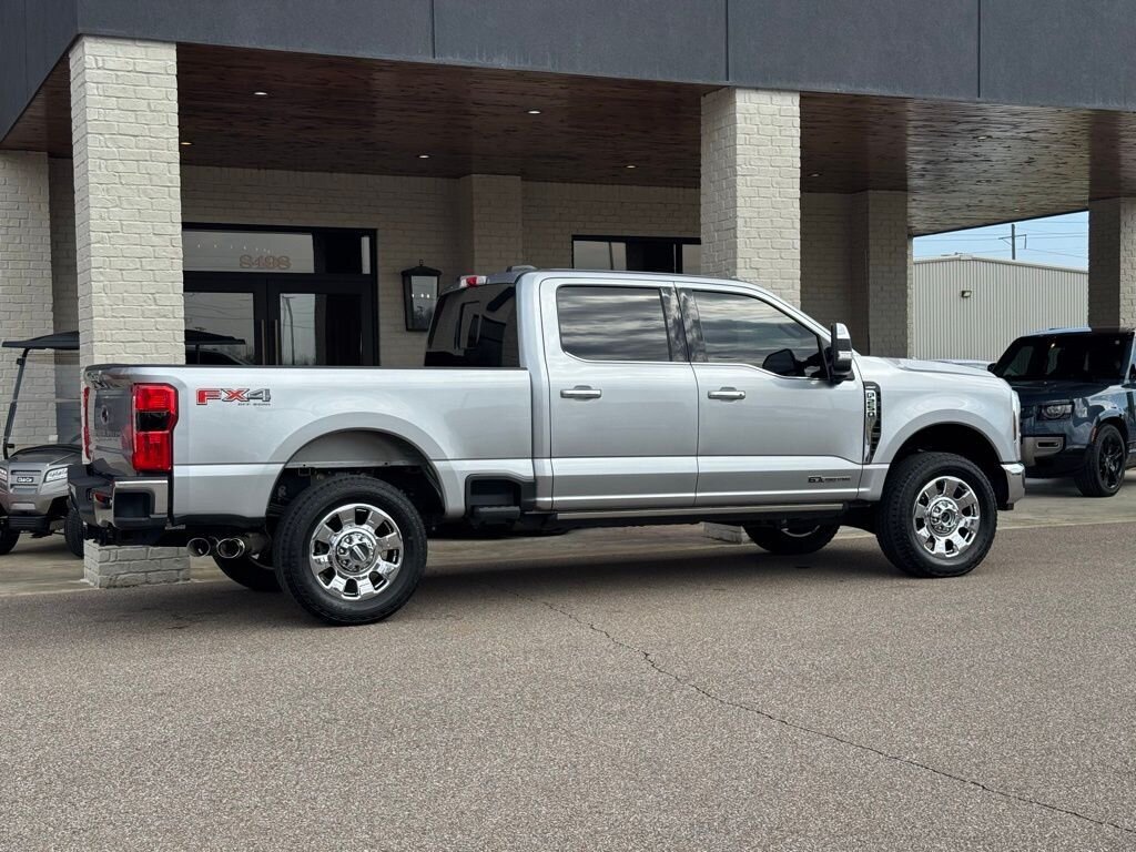 2024 Ford F-250 Lariat   - Photo 15 - Martin, TN 38237