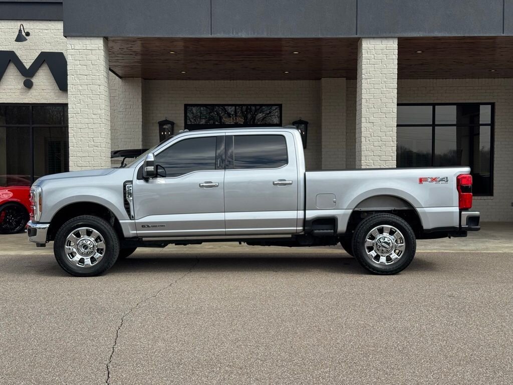 2024 Ford F-250 Lariat   - Photo 7 - Martin, TN 38237