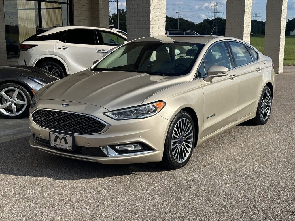 2018 Ford Fusion Hybrid Platinum   - Photo 11 - Martin, TN 38237