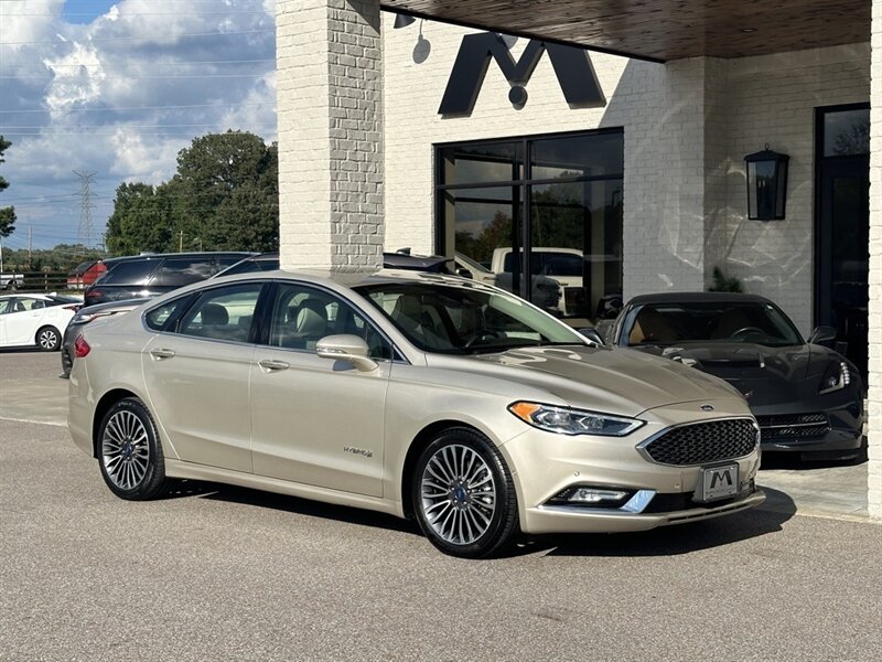 2018 Ford Fusion Hybrid Platinum   - Photo 1 - Martin, TN 38237