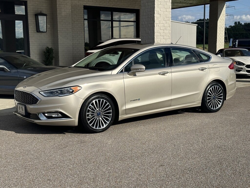 2018 Ford Fusion Hybrid Platinum   - Photo 10 - Martin, TN 38237