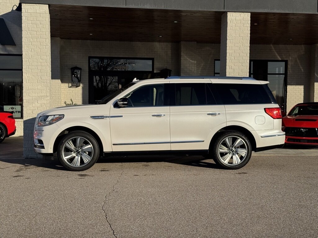 2018 Lincoln Navigator Reserve   - Photo 6 - Martin, TN 38237